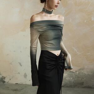 Arcana Archive Grey and Cream Off-Shoulder Blouse